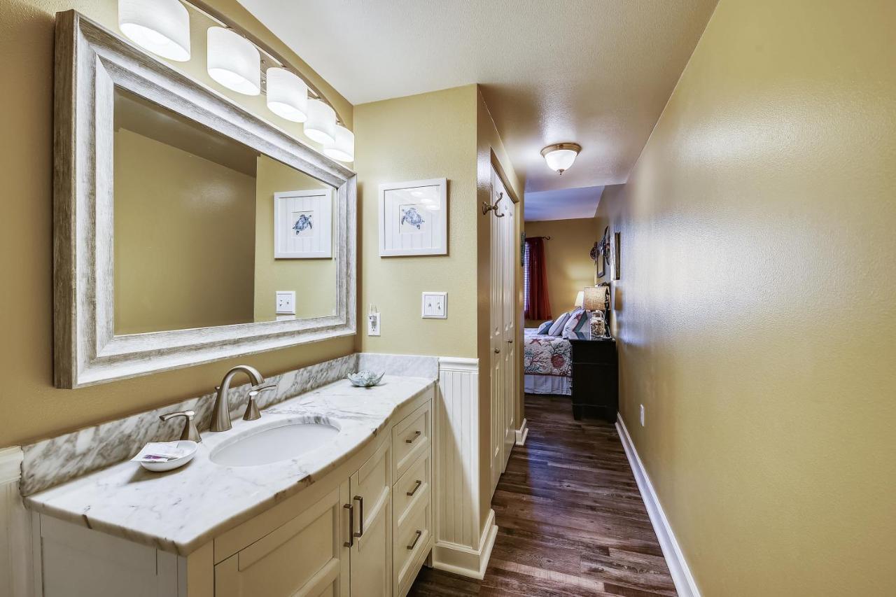 Apartment Shores Of Panama 2217- Elegantly Decorated, Sleeps 6, Free Fun! Panama City Beach
