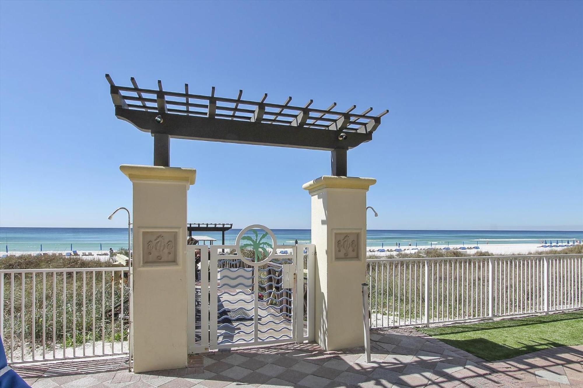 Shores Of Panama 2217- Elegantly Decorated, Sleeps 6, Free Fun! Apartment